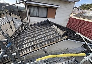 西伊敷1F部屋根工事（瓦～板金屋根・下地）のイメージ